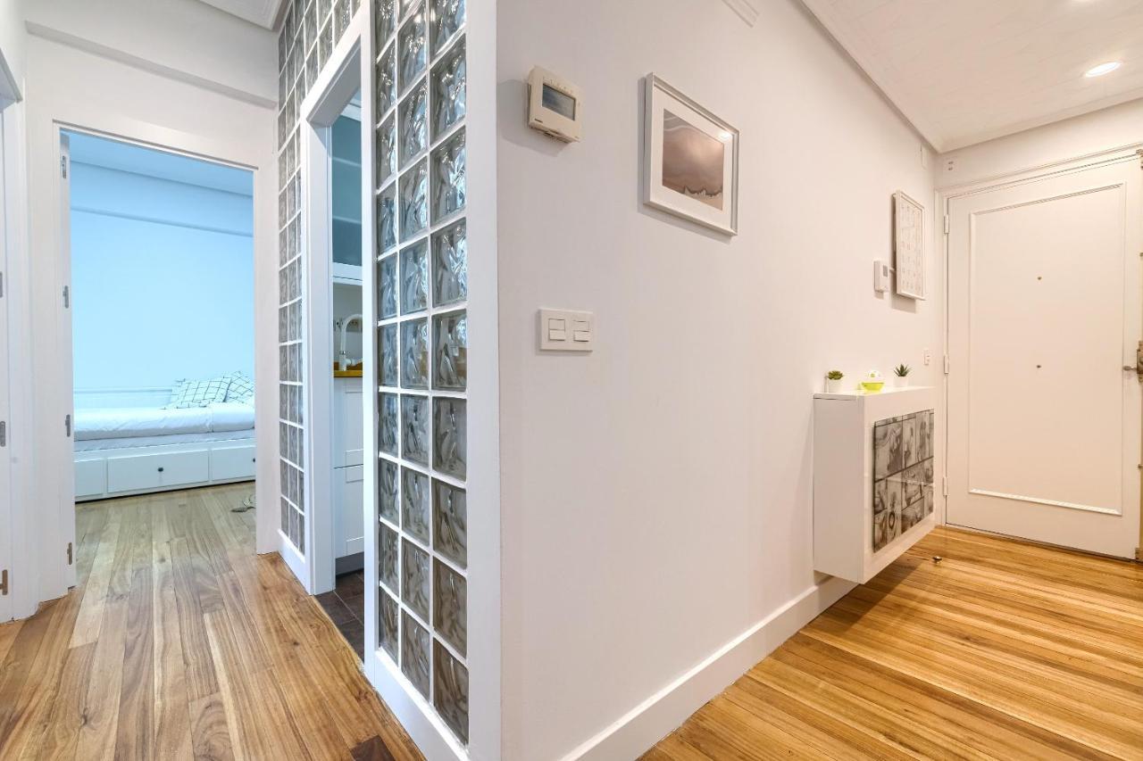 Ferienwohnung Iturribide Hogar Moderno Junto Al Metro Bilbao Exterior foto