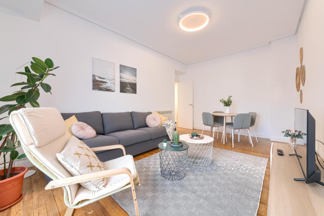 Ferienwohnung Iturribide Hogar Moderno Junto Al Metro Bilbao Exterior foto