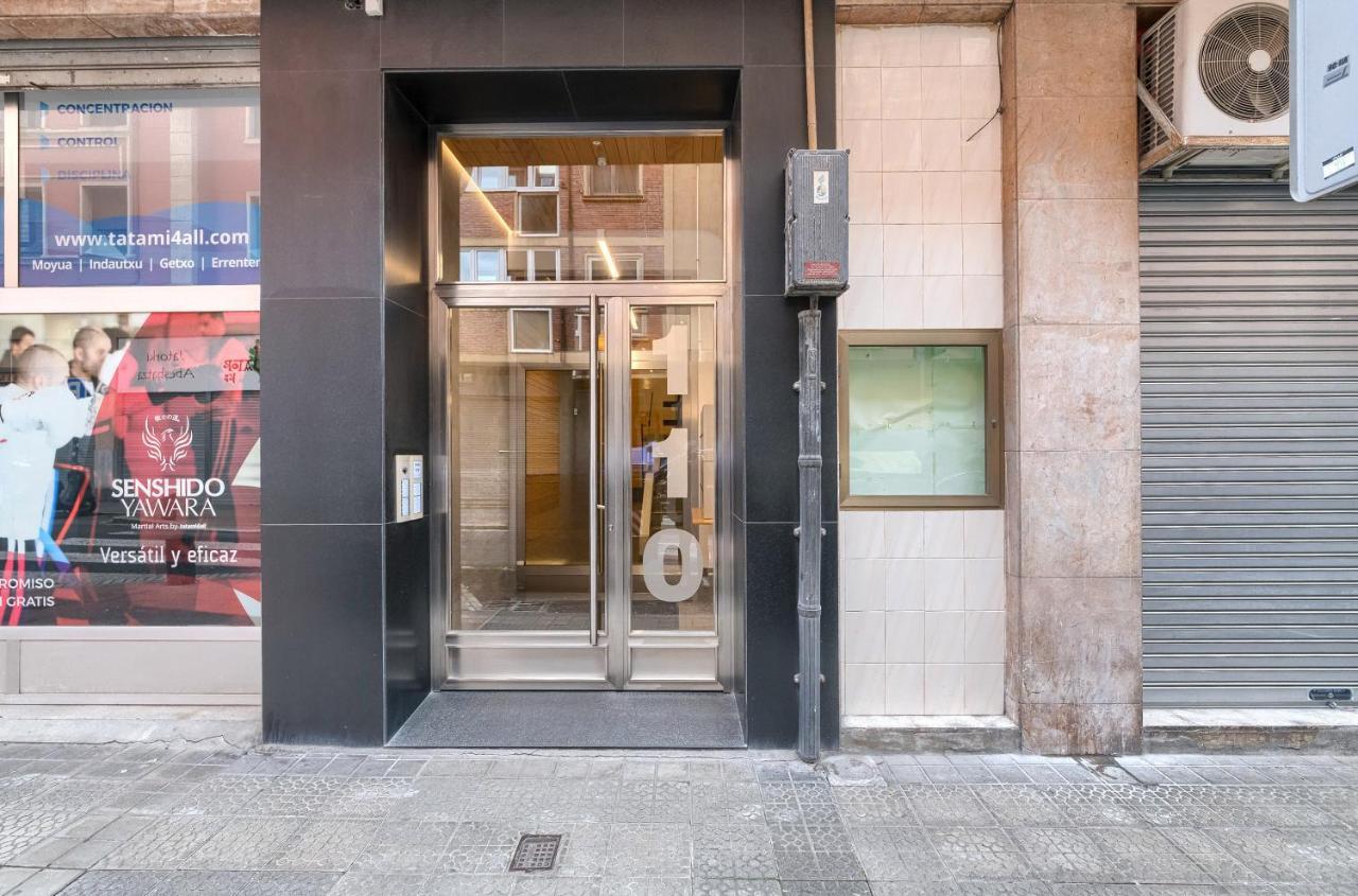 Ferienwohnung Iturribide Hogar Moderno Junto Al Metro Bilbao Exterior foto